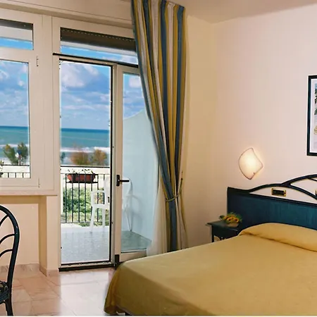 ガイア ホテル 4*